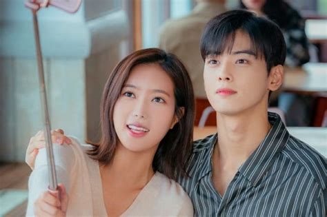 13 Rekomendasi Drama Korea Romantis Terbaik 2021 Siap Baper