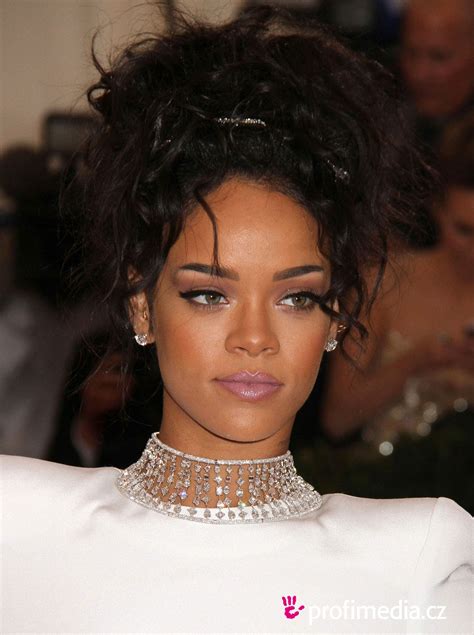 Rihanna Hairstyle Easyhairstyler