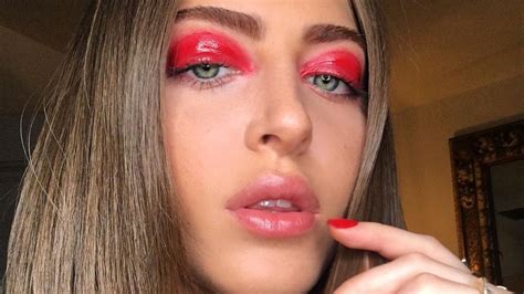 The 10 Best Beauty Instagrams Of The Week Bella Hadid Simi Khadra