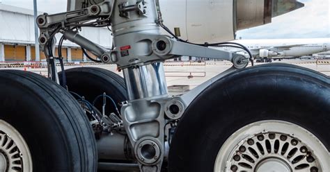 Aerospace And Defense In Focus Landing Gear Components Better Mro