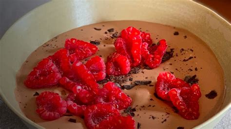 Tous en cuisine avec Cyril Lignac Mousse lactée stracciatella