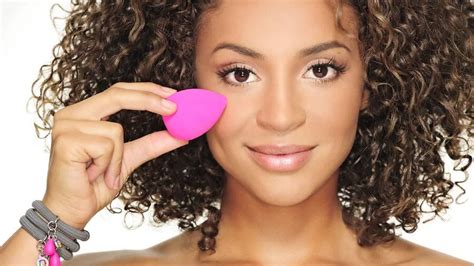 How To Use Beauty Blenders For Flawless Makeup
