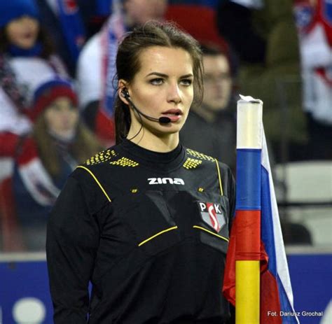 Worlds Sexiest Referee 20 Pics