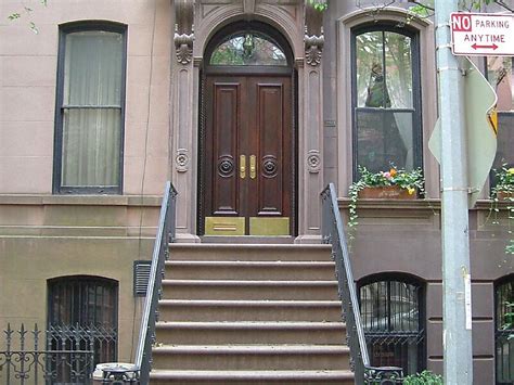 Carrie Bradshaw House In New York City Usa Sygic Travel
