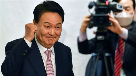 Corée Du Sud Fraichement élu Yoon Suk Yeol Veut Transférer Le Palais