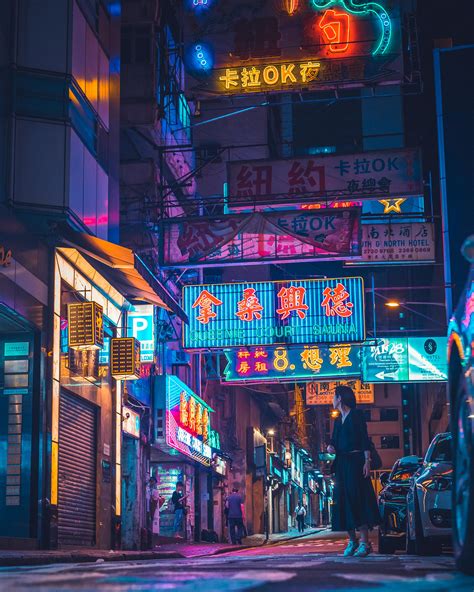 Itap Of A Colourful Neon Lit Street In Jordan Hong Kong Ritookapicture