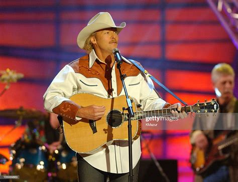 Alan Jackson During 2003 Cmt Flameworthy Awards Show At The Gaylord