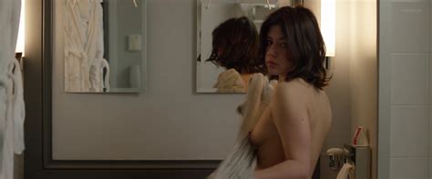 Adèle Exarchopoulos Nuda 30 anni in Éperdument