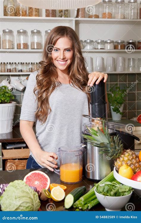 Pretty Woman Making Detox Juice Stock Image Image Of Attractive Kale