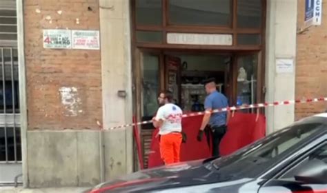 Foggia Francesca Marasco Uccisa A Coltellate In Una Tabaccheria