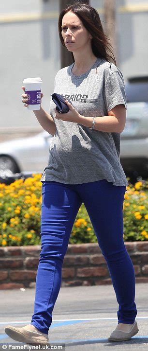 Jennifer Love Hewitt Tries Out Two Different Maternity Styles In One
