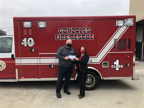 Brproud Tanger Outlets Donates To The Gonzales Fire And Police