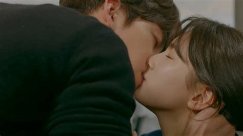 Uncontrollably Fond Bae Suzy Kissing With Love Episode Youtube