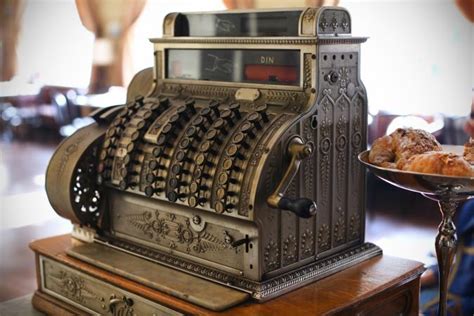 Shop our vintage cash register selection from the world's finest dealers on 1stdibs. Antique Cash Registers | LoveToKnow