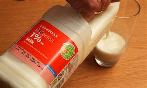 Sainsbury S Cuts Price Of Milk To Match Discounters Aldi And Lidl Supermarkets The Guardian