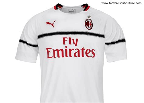 Si no sabes como poner un kit en estos juegos entra aquí AC Milan 2018-19 Puma Away Kit | 18/19 Kits | Football ...
