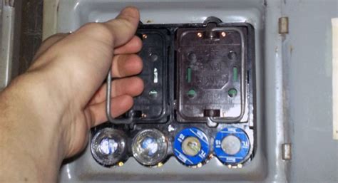 Fuse Box Panels Are They Safe And If Not How Do I Replace It
