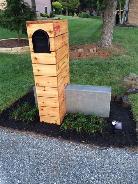 Modern Mailbox Idea Cedar Horizontal Fence Rustic Modern Concrete