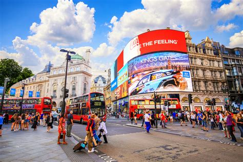 Piccadilly Circus England How To Reach Best Time And Tips