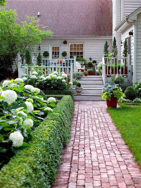 Tips For Designing A Formal Garden Geometric Shapes And Bright