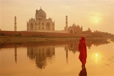 The Taj Mahal in India: What to Know Before You Go