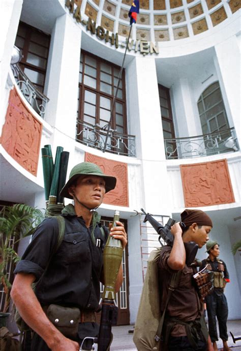 Vietnam War Fall Of Saigon Victorious Communist Troops Gat Flickr