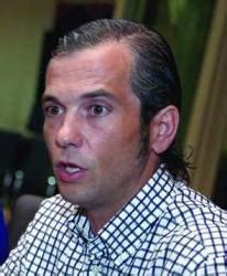 Cewe bule lalu mengkonci pinggang gw menggunakan kakinya ag… Jawaban Copilot Garuda, Victor Munoz Lopes - Tribunnews.com