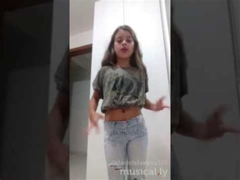 Смотрите видео meninas dancando 13 años в высоком качестве. Sou eu dançando no musical.ly - YouTube
