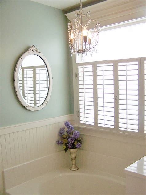 Редакторы' книга идей с этим фото. Batchelors Way: Bathroom shutters