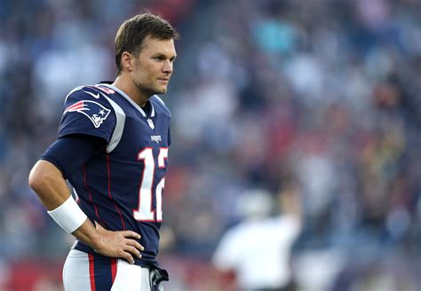 Tom Brady Says Its Ok Hes Not The Nfls Highest Paid Quarterback