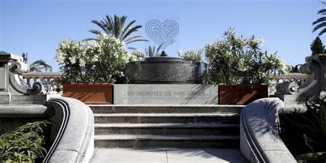 Attentat Nice Memorial - Attentat de Nice : un monument provisoire à la mémoire des victimes