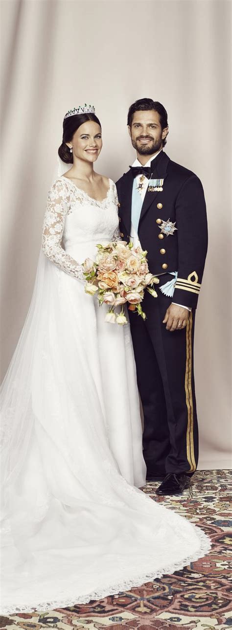 Prince carl philip & sofia hellqvist the wedding cake. The wedding of Prince Carl-Philip and his princess Sofia ...