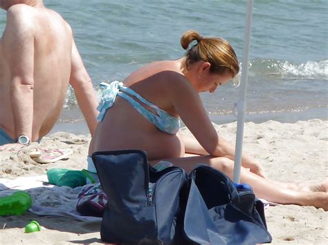 Voyeur Pregnant Girl On The Beach Vacation In Corsica Porn Pictures