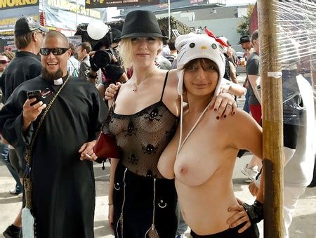 Topless Protesters Tits Out In Public Pics Xhamster