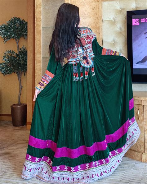 Pin By Belawrin Designs On Afghani Dress Afghan Dresses Afghani Clothes Traditional Dresses