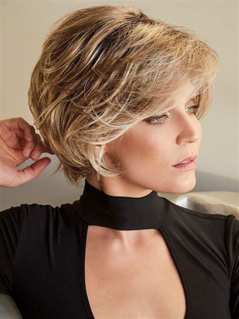 Hairstyle is one of the primary things someone notices when looking at other people. Elegant Short Haircuts for Thick Hair