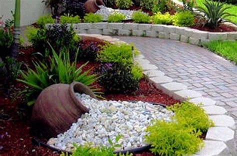 35 Backyard And Front Yard Landscaping Idea You Can Do In