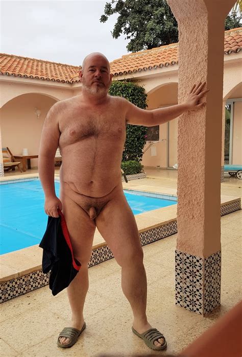 Gay Daddy Bear Naked On Pool Pics Xhamster