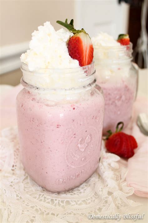 Fresh Strawberry Vanilla Milkshake