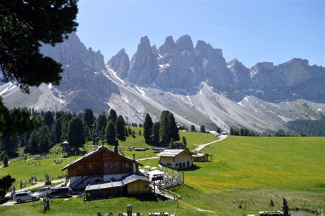 3 Escursioni Da Fare In Val Di Funes Ai Piedi Delle Odle Montagna Di