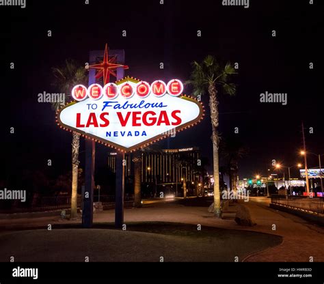 Las Vegas Welcome Sign Night Hi Res Stock Photography And Images Alamy