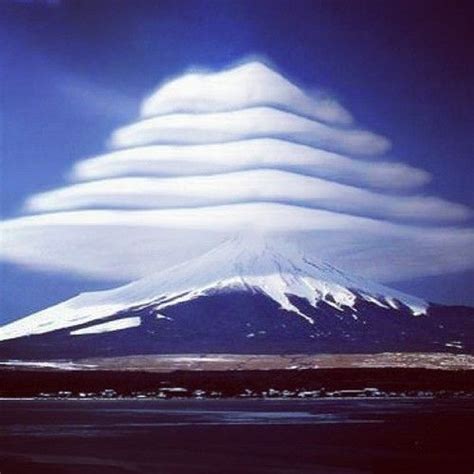 Lenticular Clouds Over Mount Fuji Japan Lenticular Clouds Natural