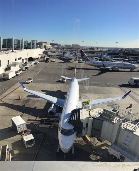 Hnl United Airlines United Club Reviews And Photos Terminal 2 Daniel