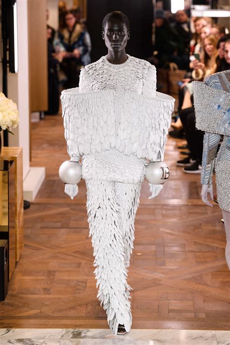 Balmain Spring 2019 Couture Collection Paris Fashion Week Cool Chic