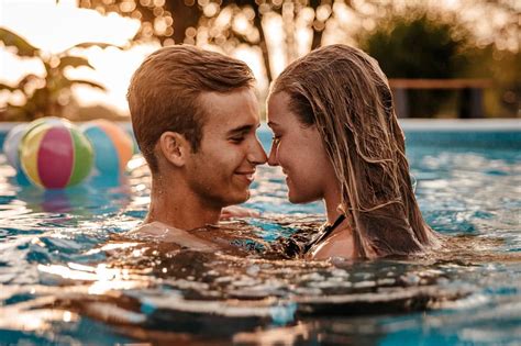 Swimming Pool Lovers Pool Photography Swimming Pool Photos Couple Poses Reference