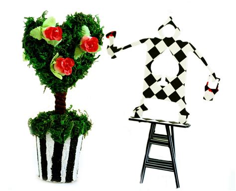 Alice In Wonderland Birthday Party Topiary Centerpieces