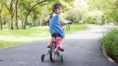 Bermain Sepeda Dapat Bantu Pertumbuhan Anak Lho Apa Saja Enervon C
