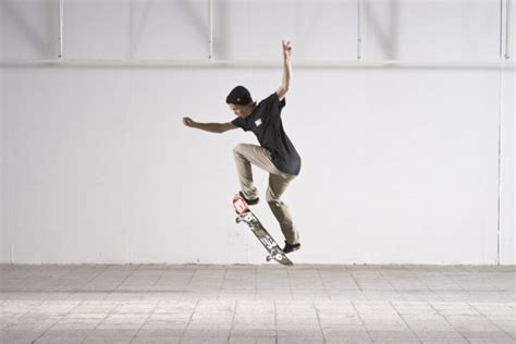 How To Fs 180 Ollie Skateboard Trick Tip Skatedeluxe Blog