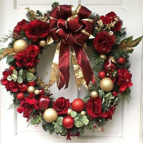 20 Christmas Wreath Decorating Ideas