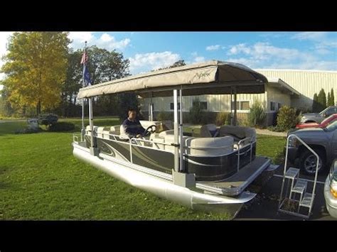 Bimini tops on pontoon boats offer a ton of shade and can be mounted to just about every pontoon boat. Blue Water Power Top 2014 - YouTube